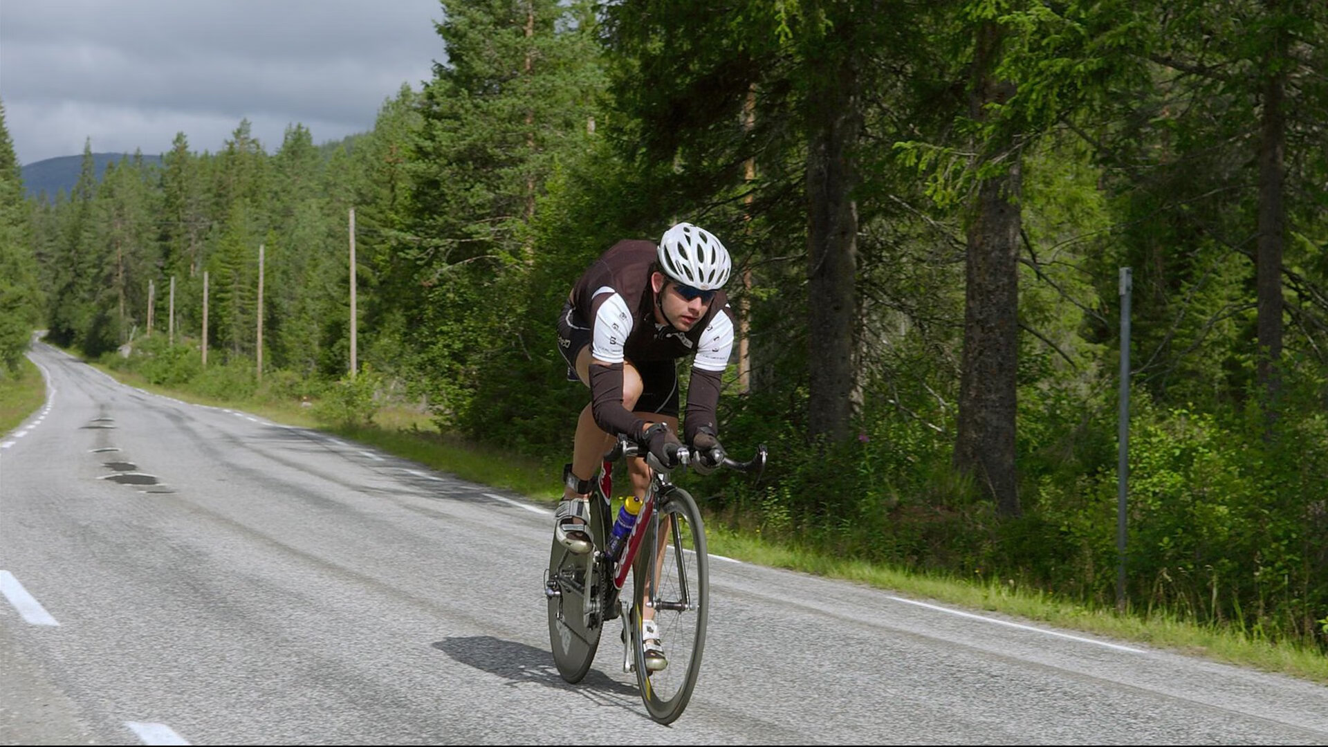 “新兴运动爆发，沙滩合球魅力无穷”